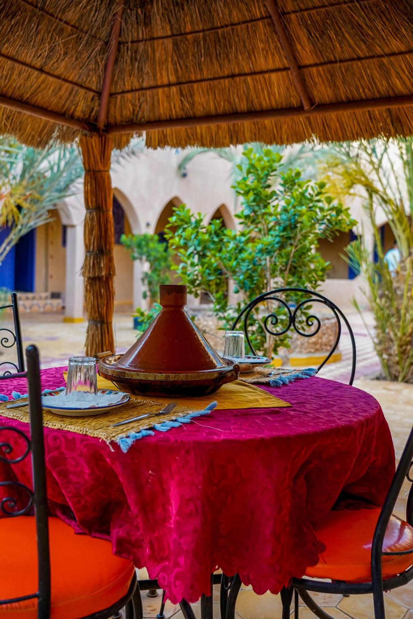 Auberge Les Roches Merzouga Exterior foto